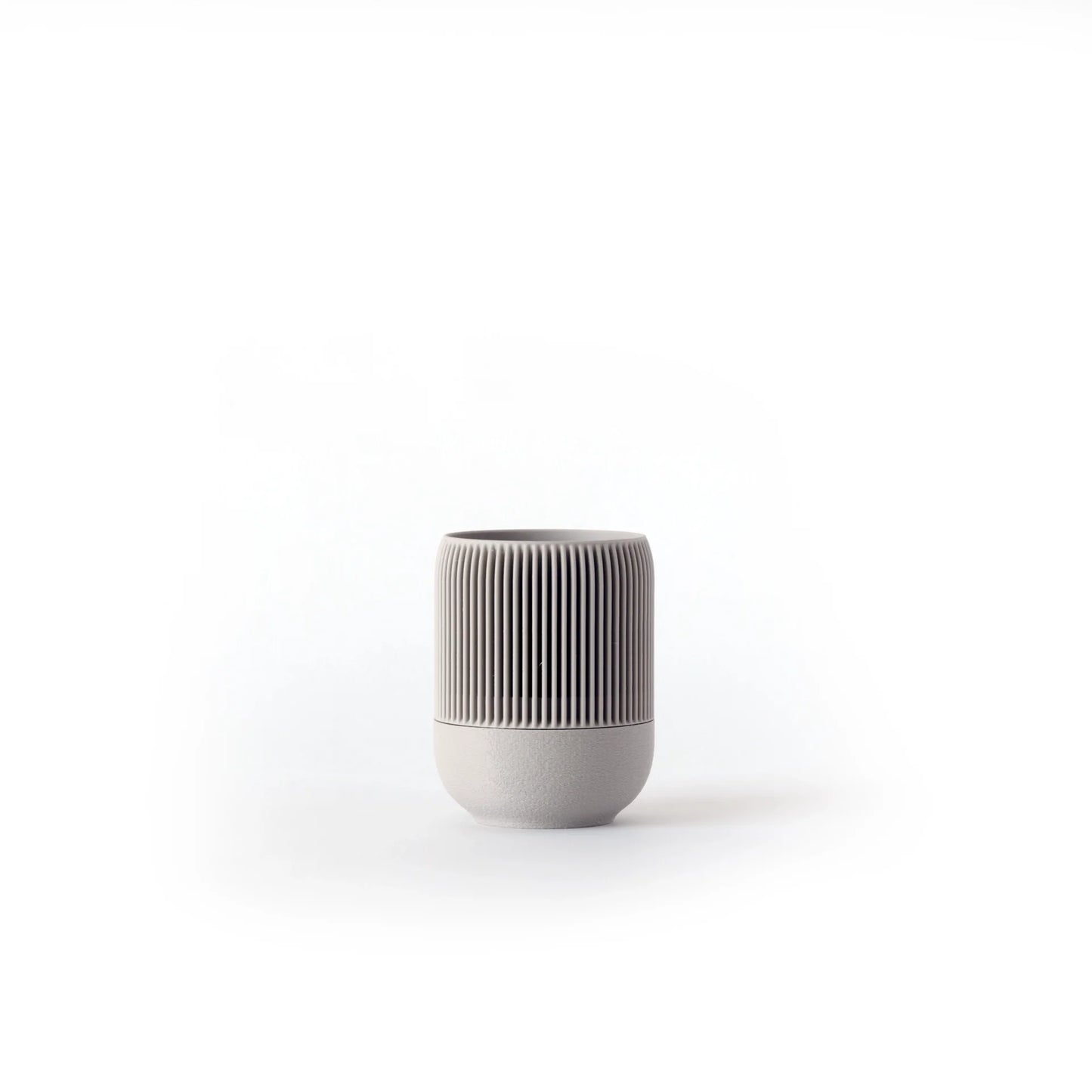 Lina self-watering & air pruning planter