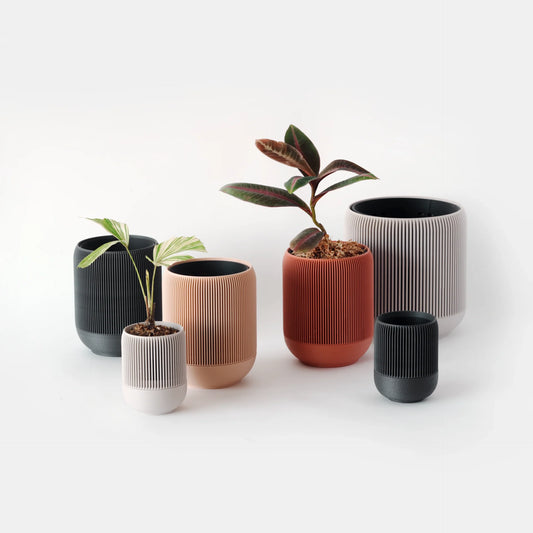 Lina self-watering & air pruning planter