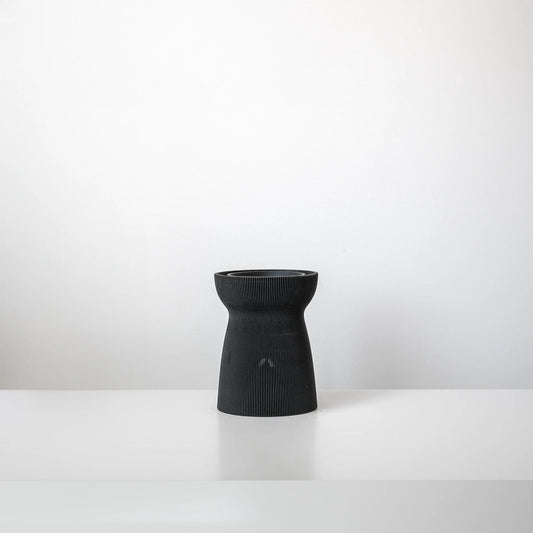 Hanaire self-watering & air pruning planter
