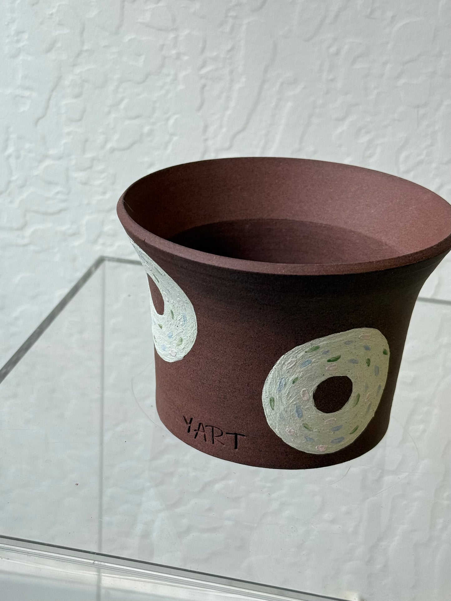 Yart pot - donut