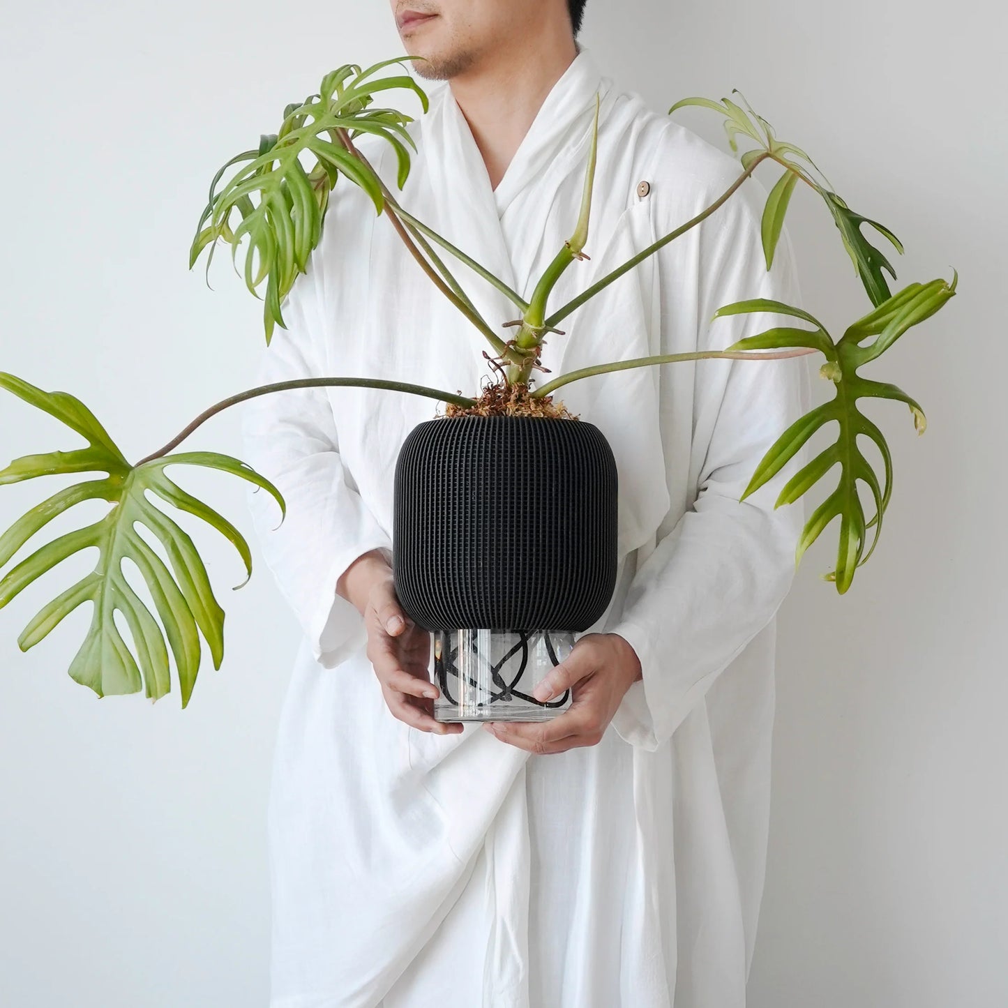 PEBBLE SELF-WATERING & AIR PRUNING PLANTER